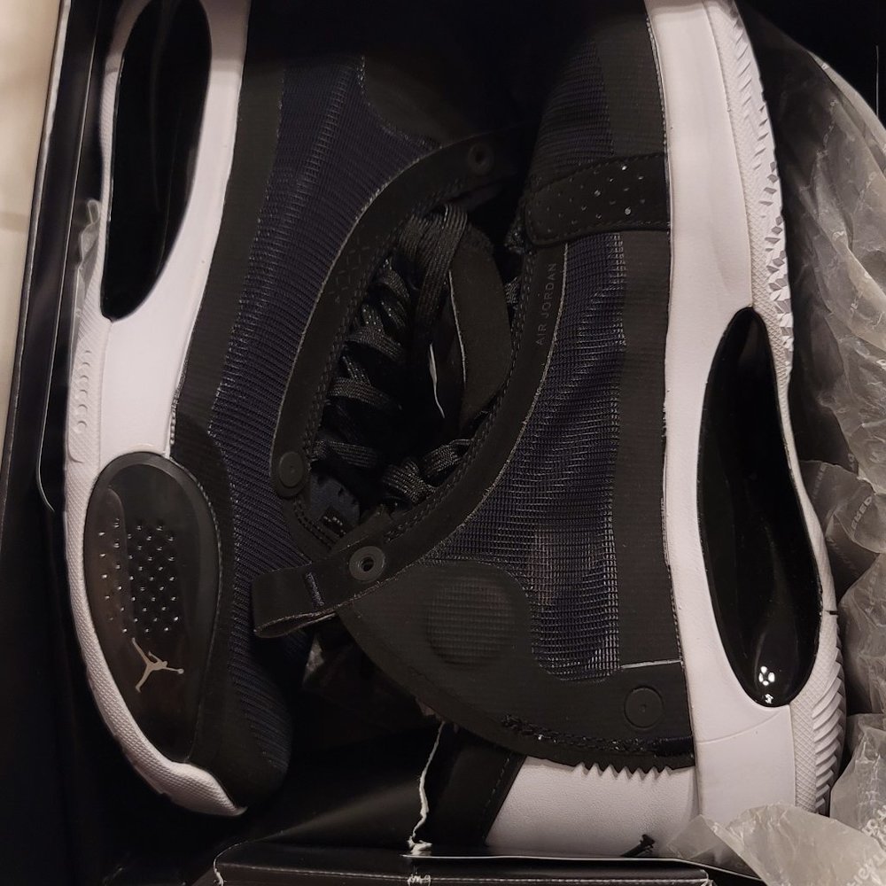 Air Jordan XXXIV